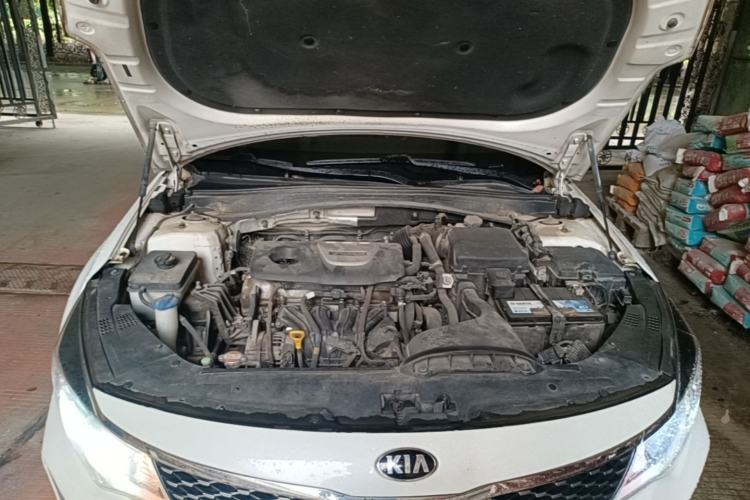 Used Kia K5 2016 1.6T Automatic LUX Engine Bay