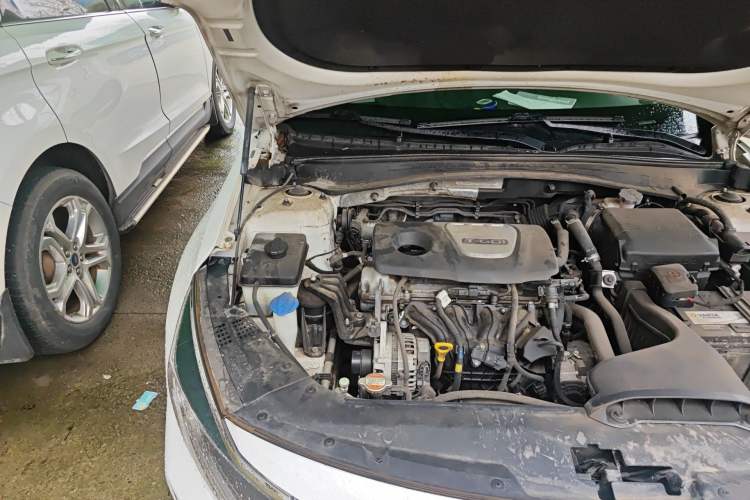 Used Kia K5 2016 1.6T Automatic LUX Engine Bay Right
