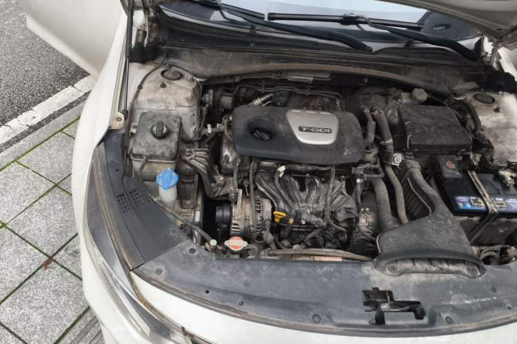 Used Kia K5 2016 1.6T Automatic LUX Engine Bay Right