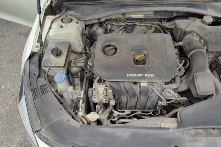 Used Kia K5 2016 2.0L Automatic GLS Engine Bay Right