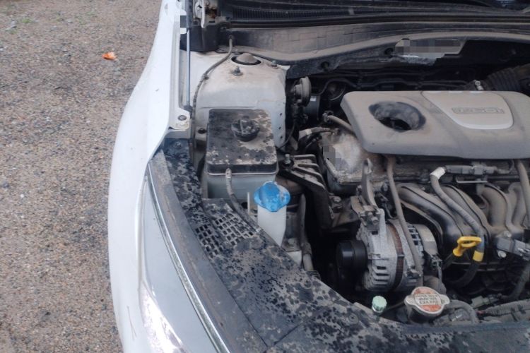 Used Kia K5 2016 1.6T Automatic LUX Engine Bay Right