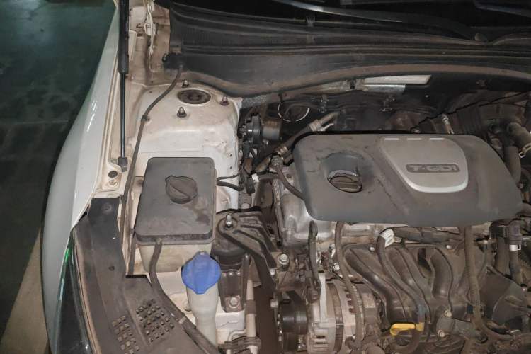 Used Kia K5 2016 1.6T Automatic LUX Engine Bay Right