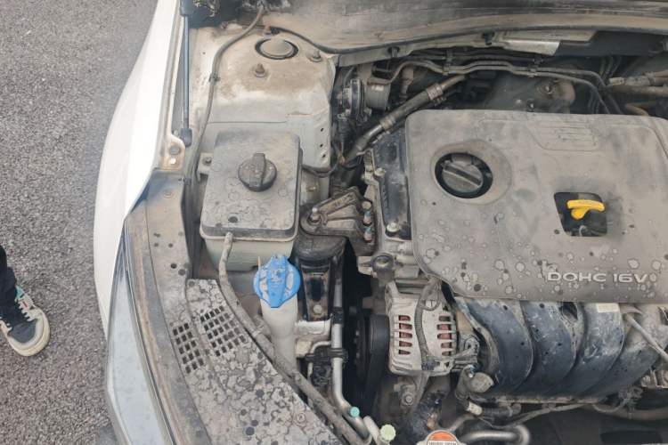 Used Kia K5 2016 2.0L Automatic LUX Engine Bay Right