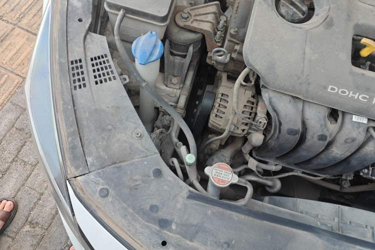 Used Kia K5 2016 2.0L Automatic LUX Engine Bay Right