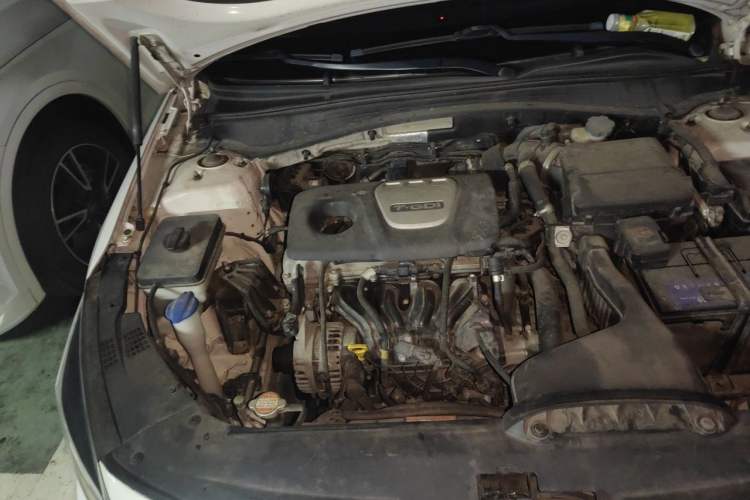 Used Kia K5 2016 1.6T Automatic LUX Engine Bay Right