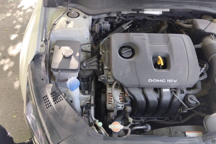 Used Kia K5 2016 2.0L Automatic LUX Engine Bay Right
