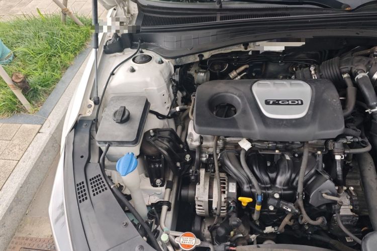 Used Kia K5 2016 1.6T Automatic LUX Engine Bay Right