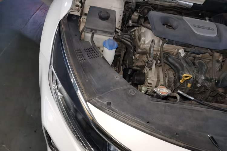 Used Kia K5 2016 1.6T Automatic LUX Engine Bay Right