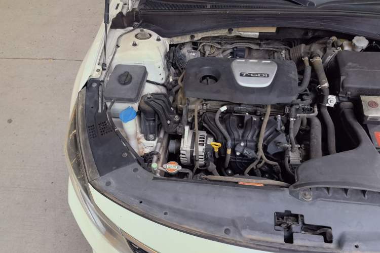 Used Kia K5 2016 1.6T Automatic LUX Engine Bay Right