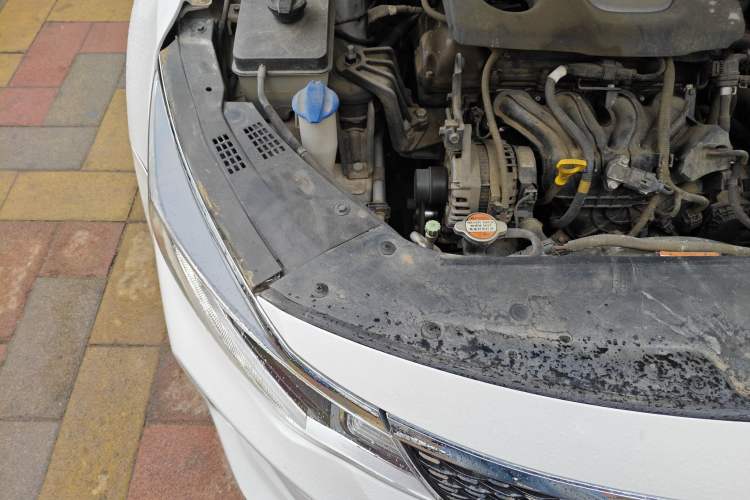 Used Kia K5 2016 1.6T Automatic LUX Engine Bay Right