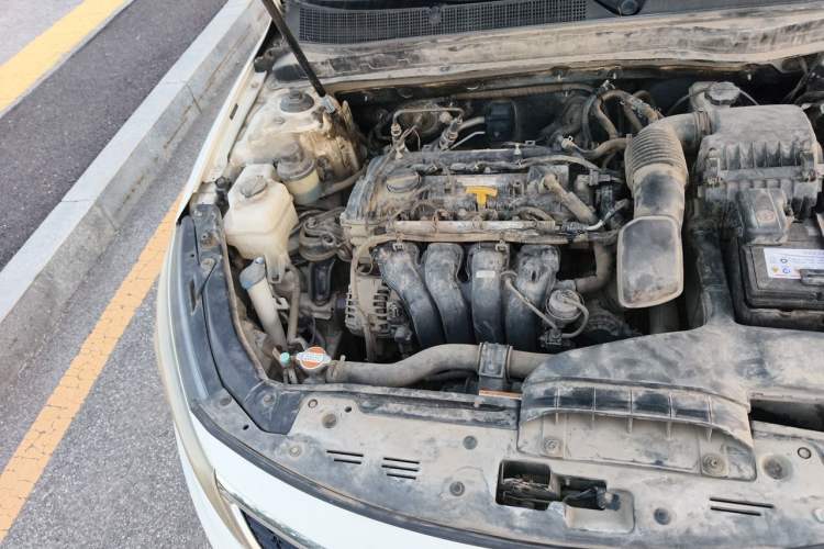 Used Kia K5 2016 2.0L Automatic GL Engine Bay Right