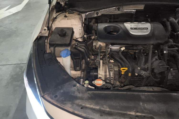 Used Kia K5 2016 1.6T Automatic LUX Engine Bay Right