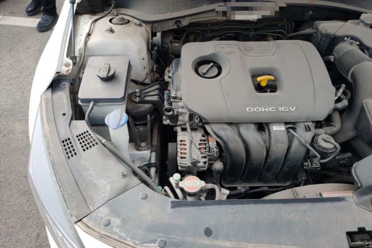 Used Kia K5 2016 2.0L Automatic GLS Engine Bay Right