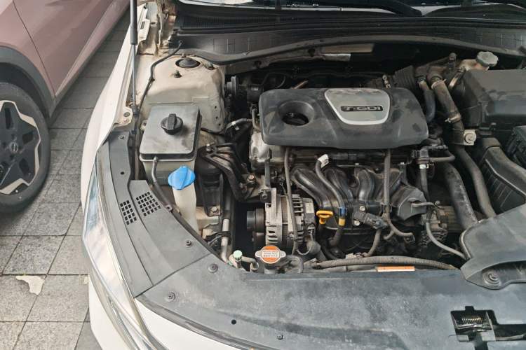Used Kia K5 2016 1.6T Automatic LUX Engine Bay Right