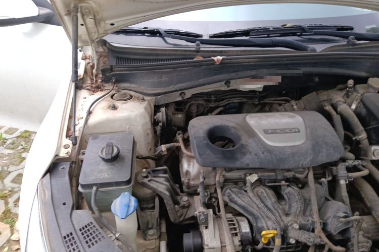 Used Kia K5 2016 1.6T Automatic LUX Engine Bay Right