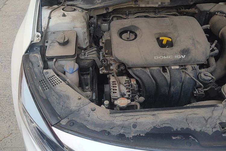 Used Kia K5 2016 2.0L Automatic LUX Engine Bay Right