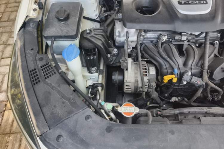 Used Kia K5 2016 1.6T Automatic LUX Engine Bay Right