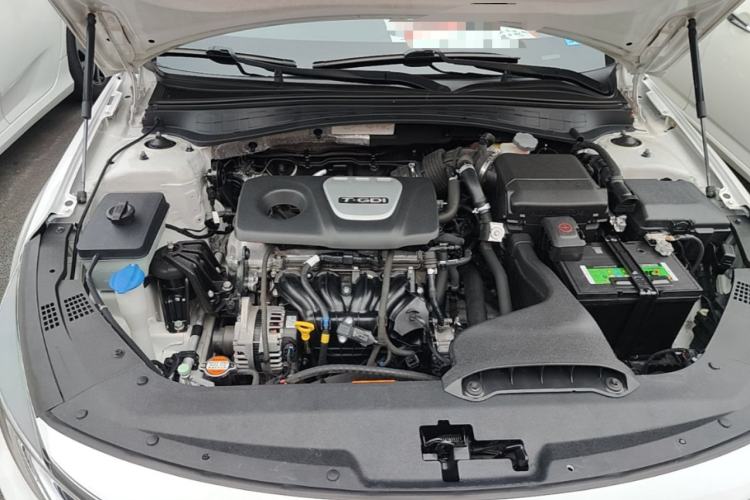 Used Kia K5 2016 1.6T Automatic LUX Engine Bay