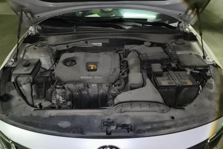Used Kia K5 2016 2.0L Automatic LUX Engine Bay