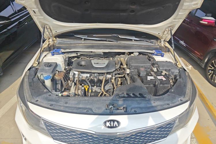 Used Kia K5 2016 1.6T Automatic LUX Engine Bay