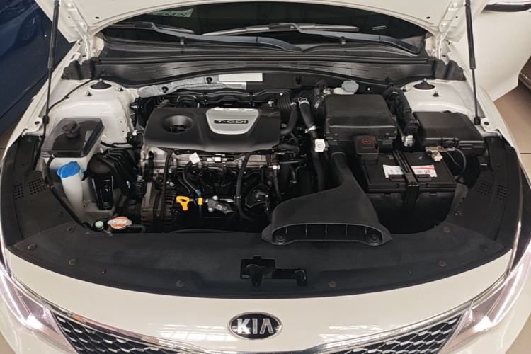 Used Kia K5 2016 1.6T Automatic LUX Engine Bay