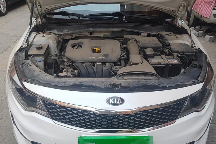 Used Kia K5 2016 2.0L Automatic LUX Engine Bay