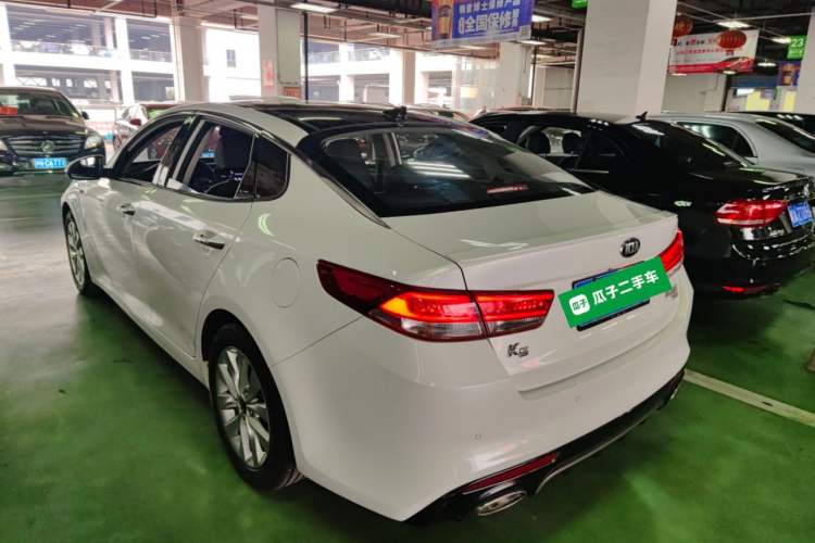 Used Kia K5 2016 1.6T Automatic LUX Exterior 2