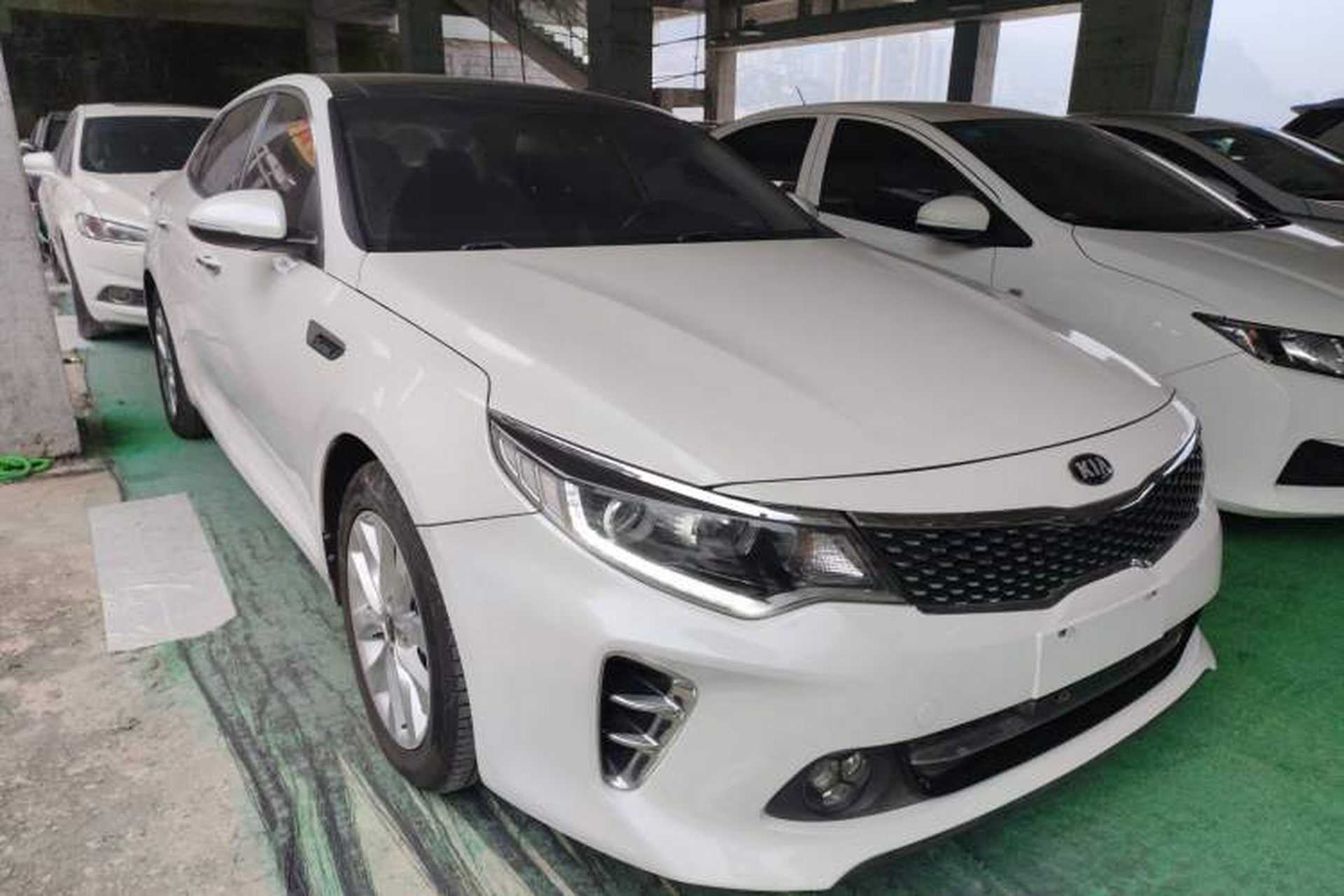 Used Kia K5 2016 1.6T Automatic LUX Exterior 2