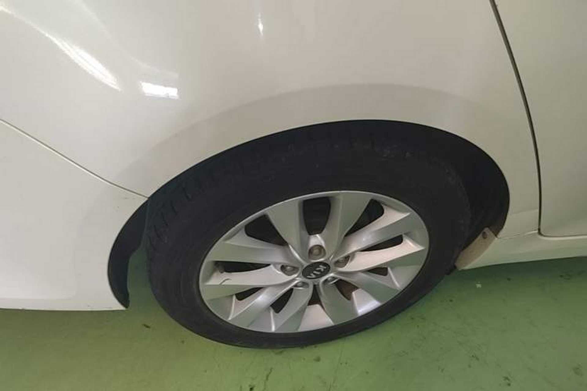 Used Kia K5 2016 1.6T Automatic LUX Exterior 3