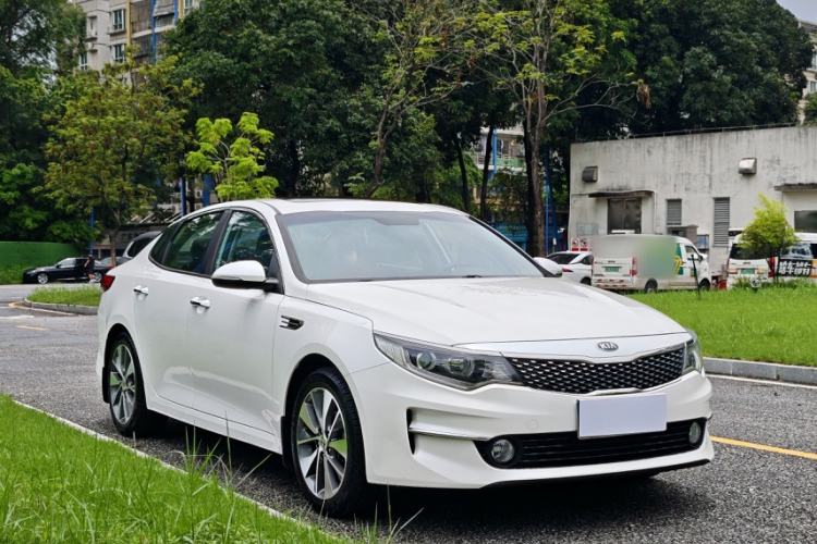Used Kia K5 2016 2.0L Automatic LUX Exterior 6