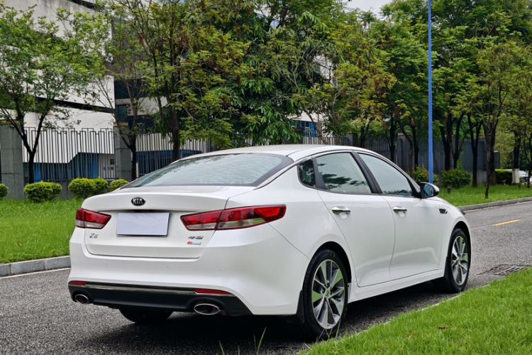 Used Kia K5 2016 2.0L Automatic LUX Exterior 9