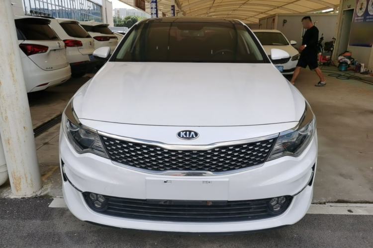 Used Kia K5 2016 2.0L Automatic LUX Front