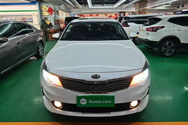 Used Kia K5 2016 2.0L Automatic GLS Front