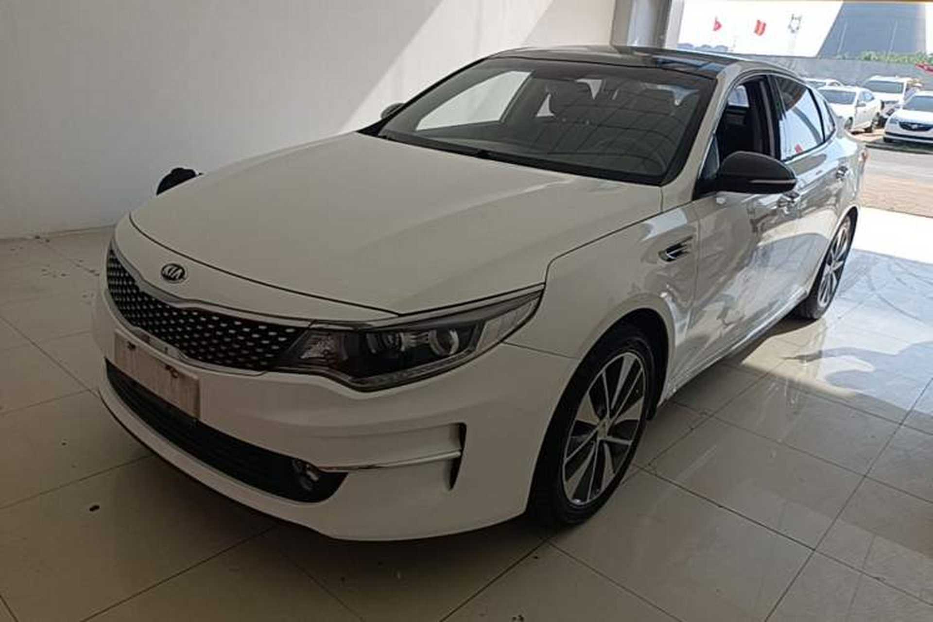 Used Kia K5 2016 2.0L Automatic LUX Front Left 45 Deg