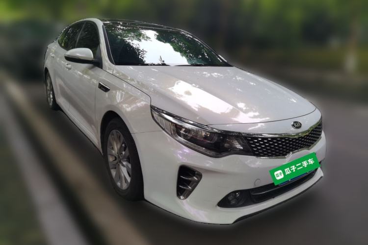 Used Kia K5 2016 1.6T Automatic LUX Front Right 45 Deg