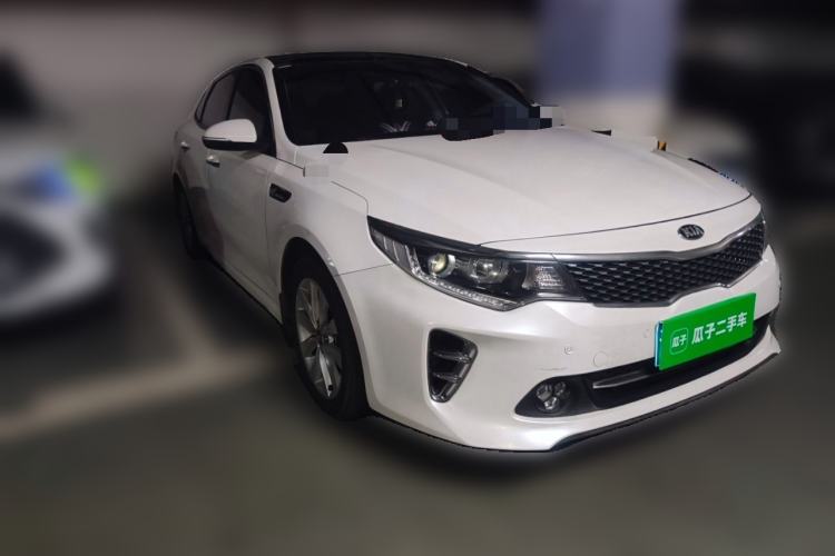 Used Kia K5 2016 1.6T Automatic LUX Front Right 45 Deg