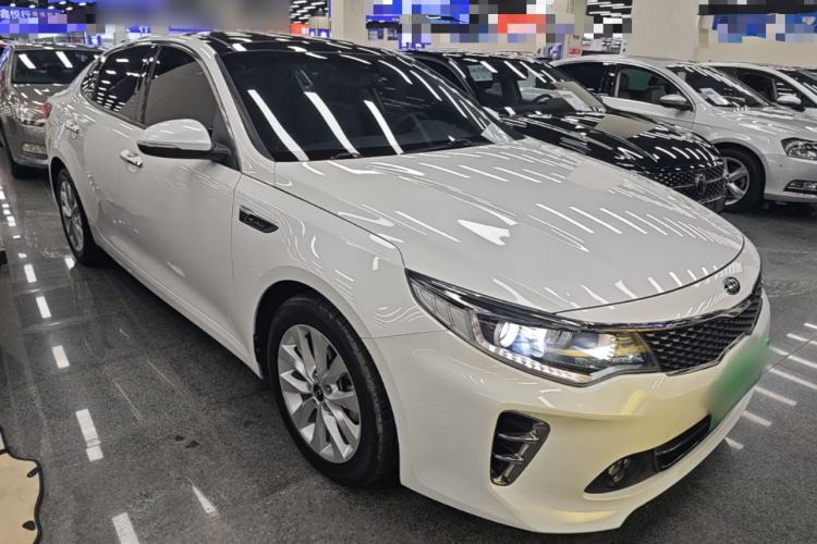 Used Kia K5 2016 1.6T Automatic LUX Front Right 45 Deg