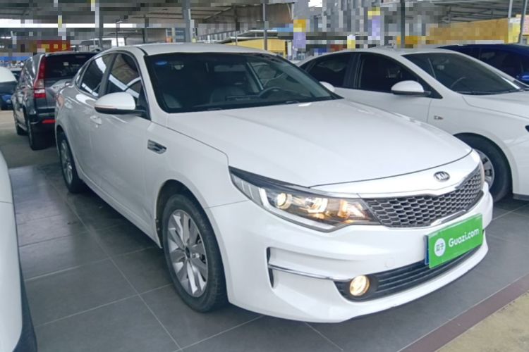 Used Kia K5 2016 2.0L Automatic GL Front Right 45 Deg