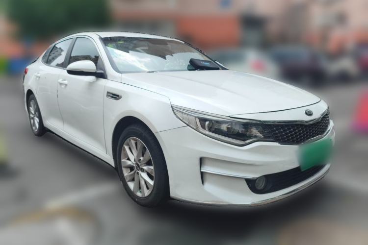 Used Kia K5 2016 2.0L Automatic GL Front Right 45 Deg