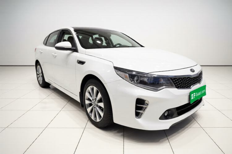 Used Kia K5 2016 1.6T Automatic LUX Front Right 45 Deg
