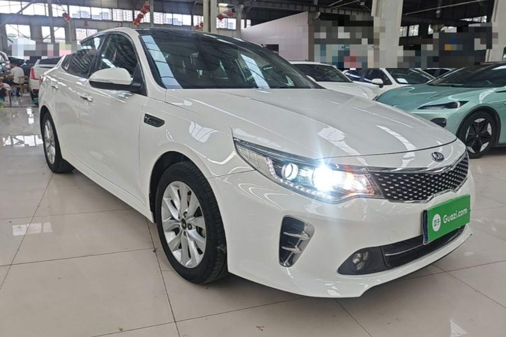 Used Kia K5 2016 1.6T Automatic LUX Front Right 45 Deg