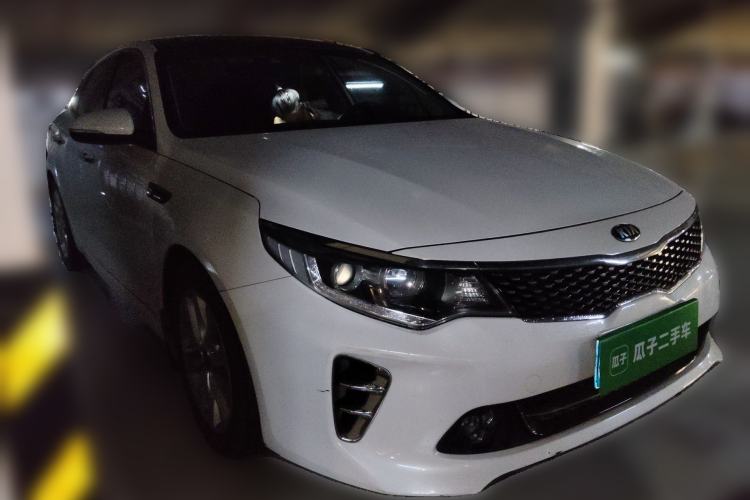 Used Kia K5 2016 1.6T Automatic LUX Front Right 45 Deg