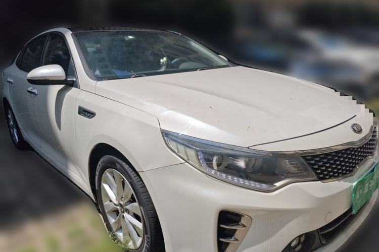 Used Kia K5 2016 1.6T Automatic LUX Front Right 45 Deg