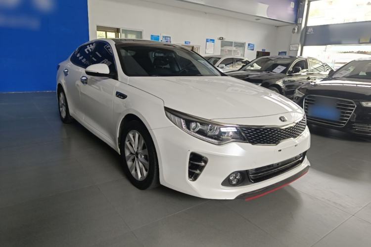 Used Kia K5 2016 1.6T Automatic LUX Front Right 45 Deg