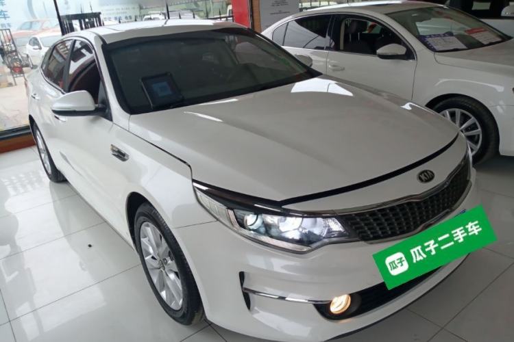 Used Kia K5 2016 2.0L Automatic GLS Front Right 45 Deg