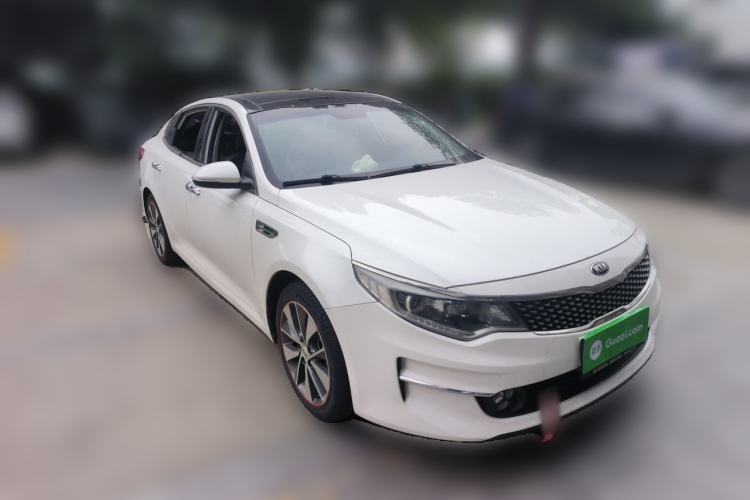 Used Kia K5 2016 2.0L Automatic LUX Front Right 45 Deg