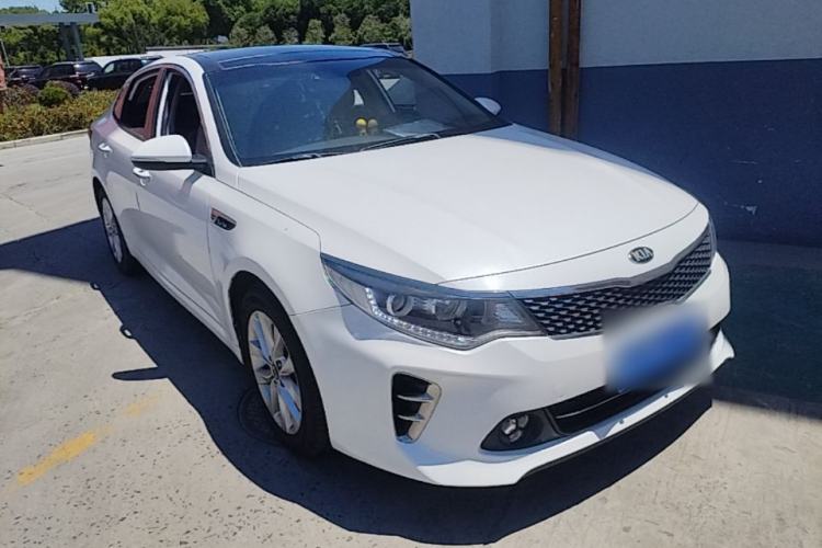 Used Kia K5 2016 1.6T Automatic LUX Front Right 45 Deg