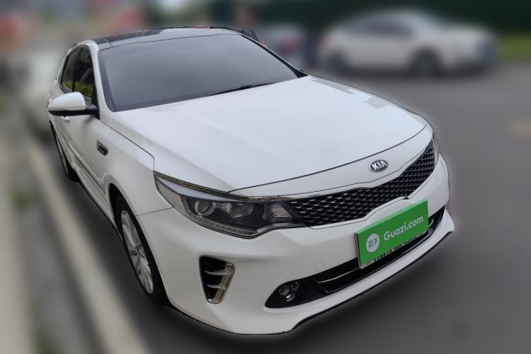 Used Kia K5 2016 1.6T Automatic LUX Front Right 45 Deg