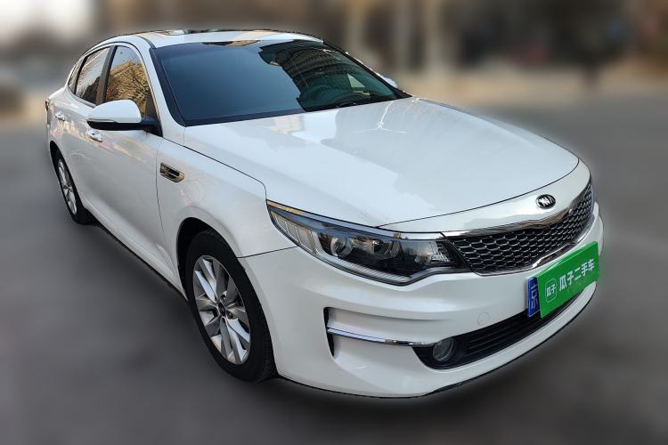 Used Kia K5 2016 1.6T Automatic GLS Front Right 45 Deg