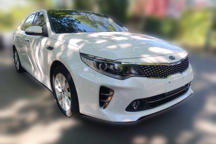 Used Kia K5 2016 1.6T Automatic LUX Front Right 45 Deg